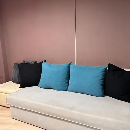 Cozy Steps From Everything! *