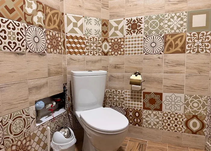 Cozy Steps From Everything! ヴァルナ